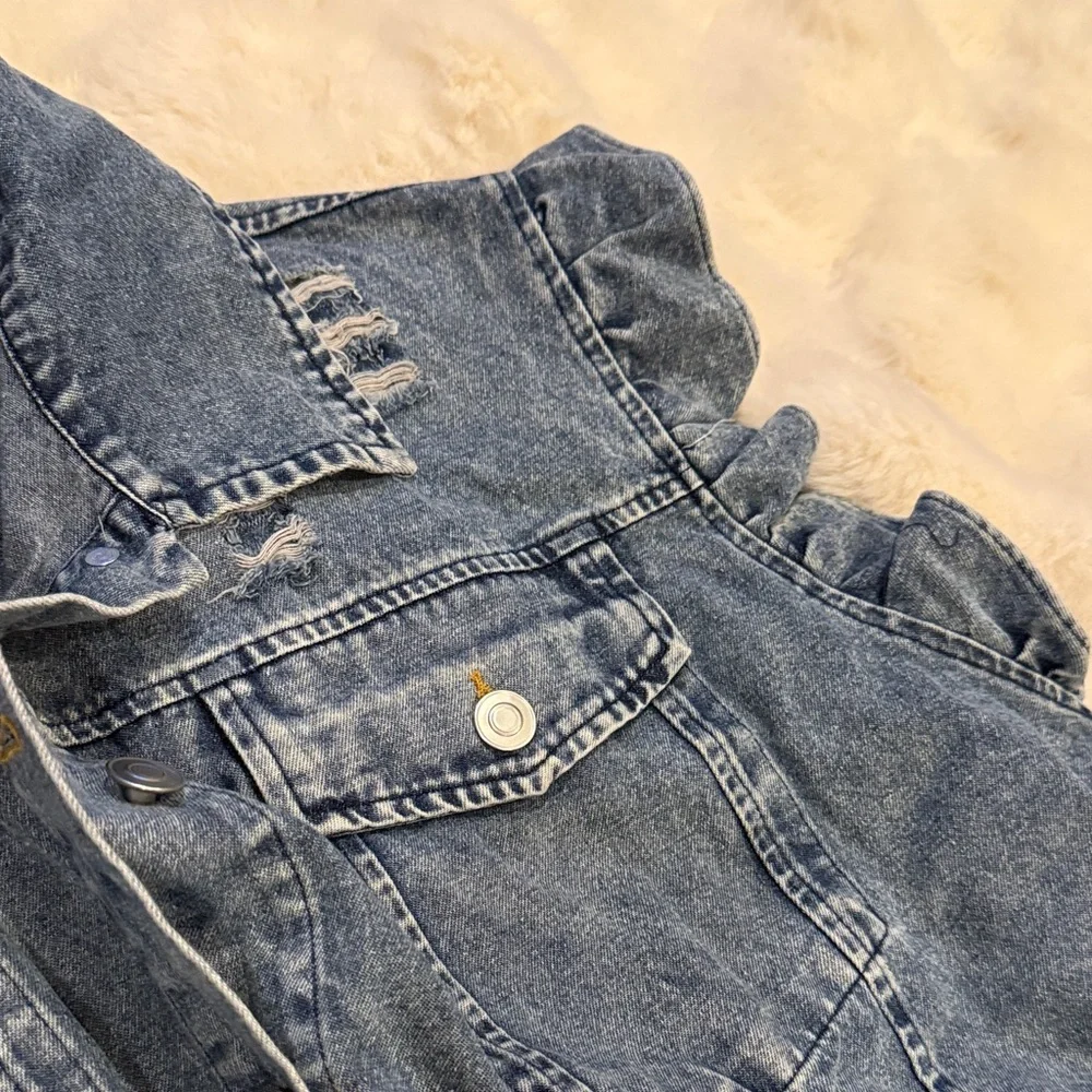 Denim Ruffle Sleeve Vest - Picture 4 of 5